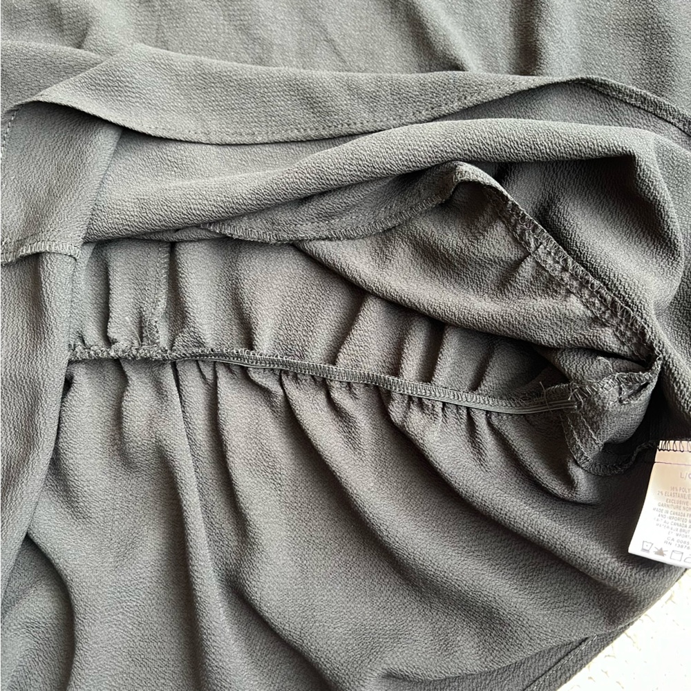 New Reitmans Short Sleeve Crew Neck - Picture 9 of 9